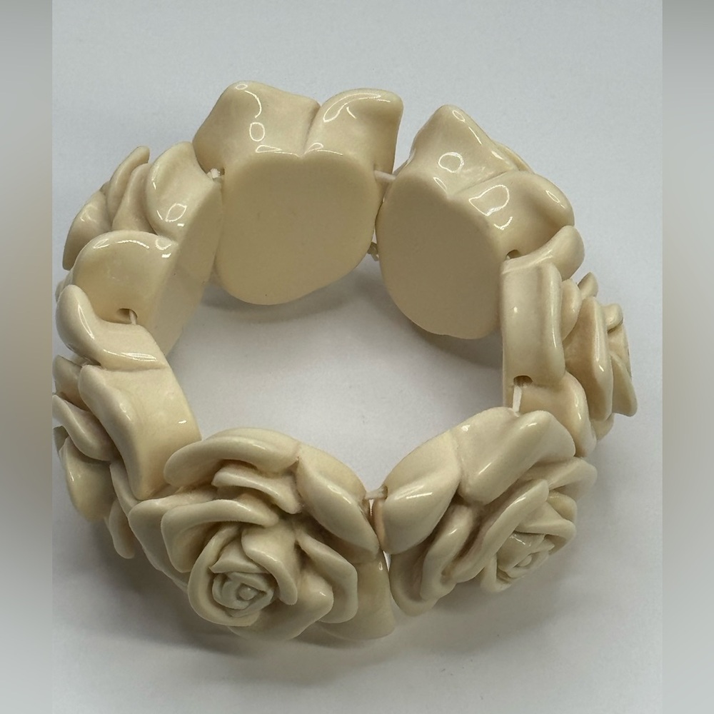 Vtg Cream Rose Bracelet - Picture 3 of 7